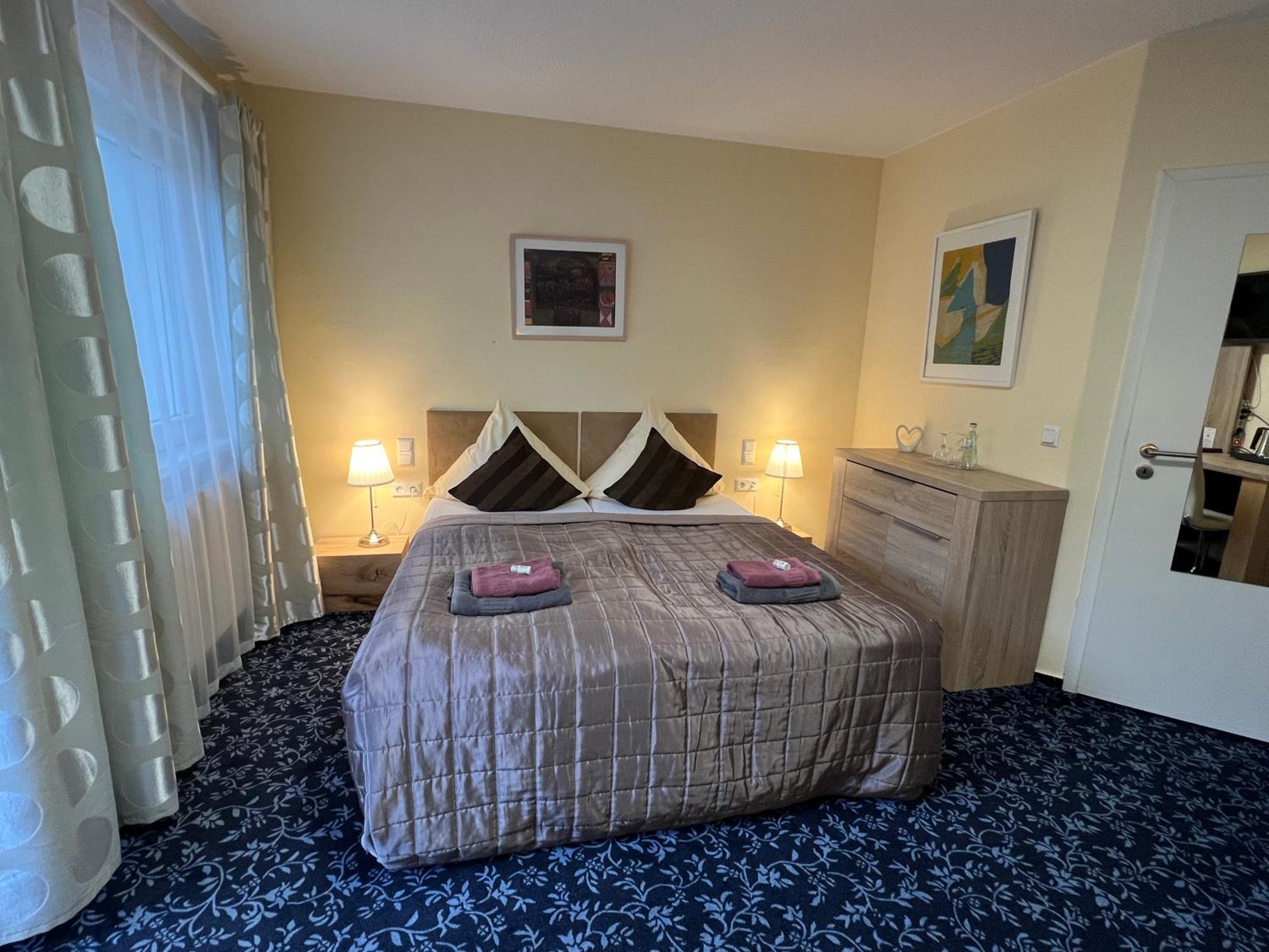 Hotel Sonnenhof Merzig Eksteriør billede