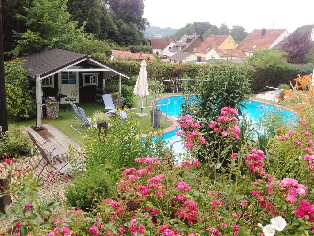 Hotel Sonnenhof Merzig Eksteriør billede